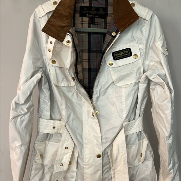 Barbour Women's White Utility Jacket with Brown Collar - Picture 1 of 5